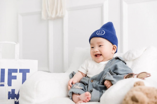 曲靖宝宝多久开始攒肚 曲靖宝宝多久开始攒肚